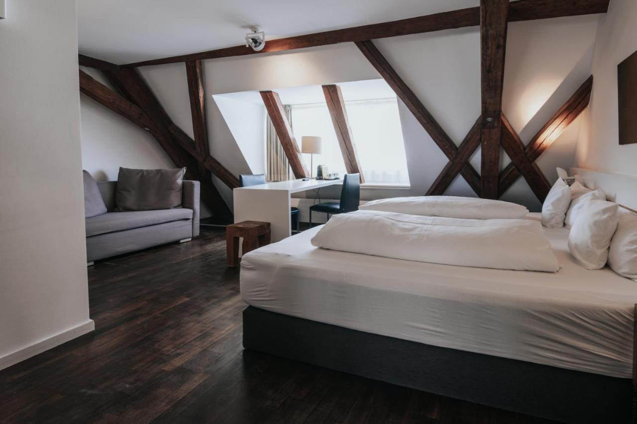 Design Hotel & Restaurant Loewen Ulm Bagian luar foto