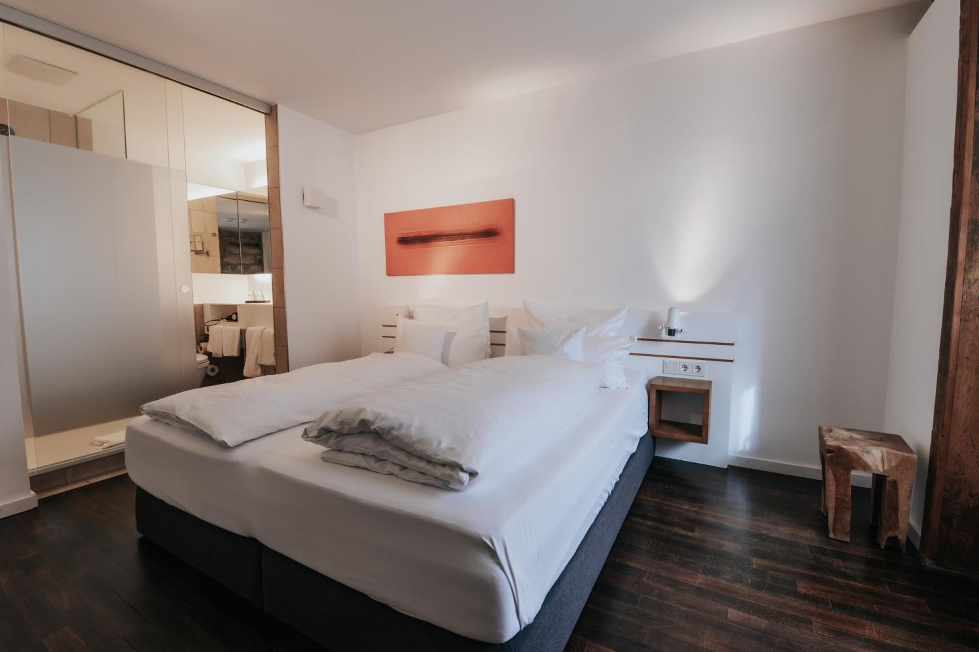 Design Hotel & Restaurant Loewen Ulm Bagian luar foto