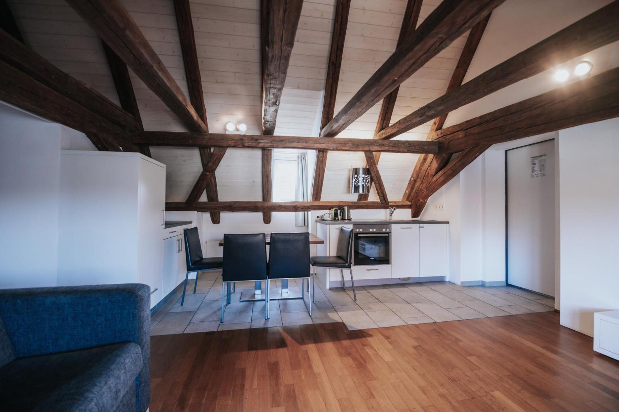 Design Hotel & Restaurant Loewen Ulm Bagian luar foto