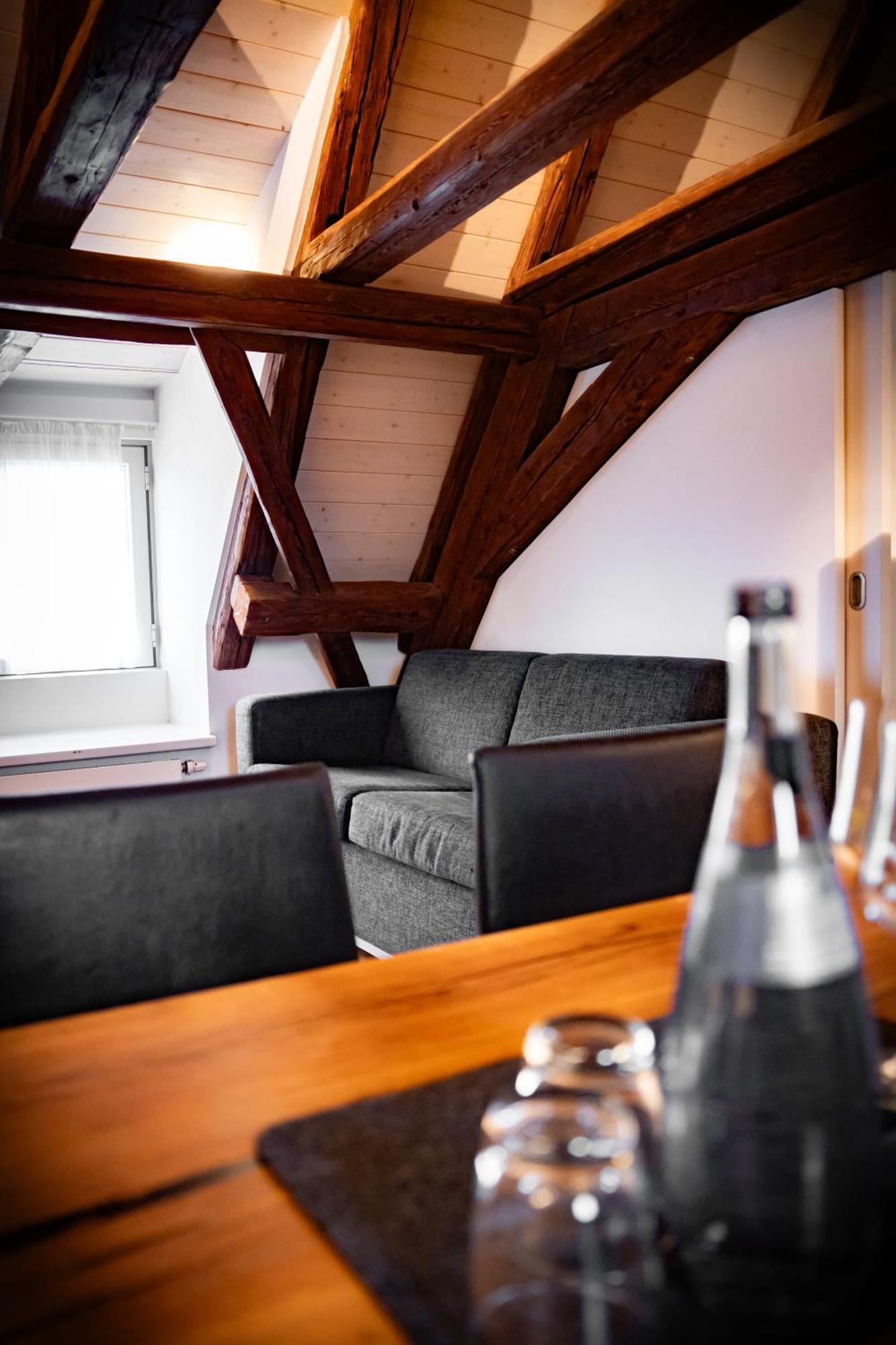 Design Hotel & Restaurant Loewen Ulm Bagian luar foto